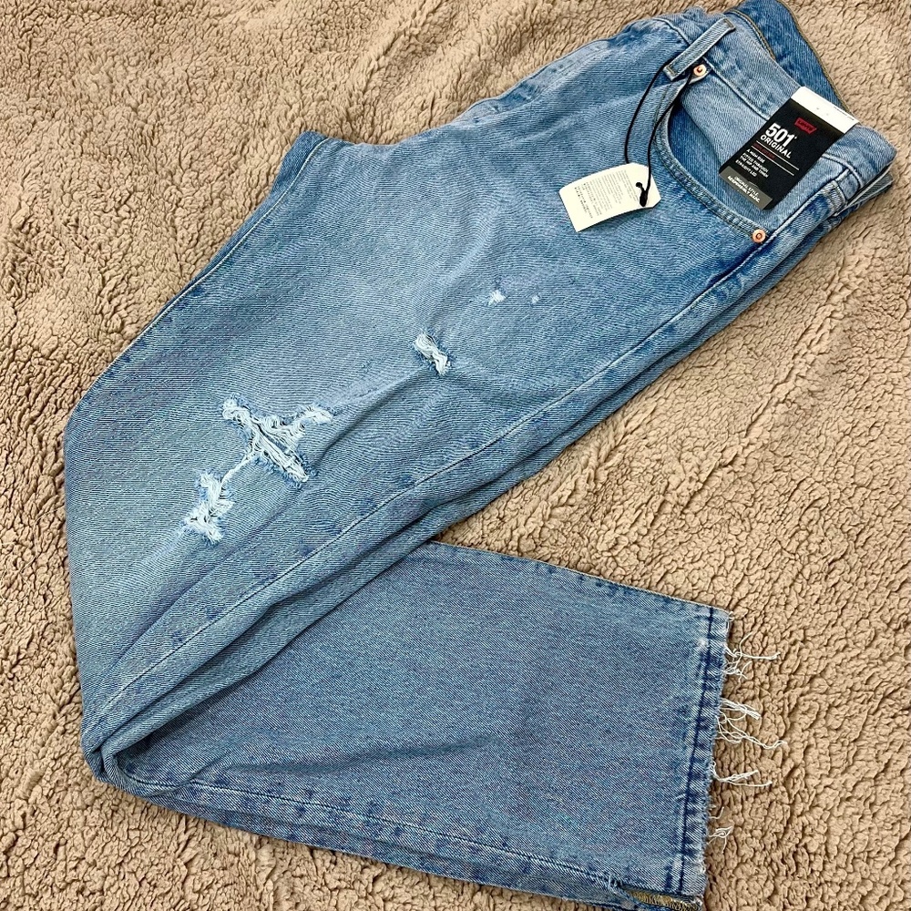 Levi's 501 Distressed Jeans